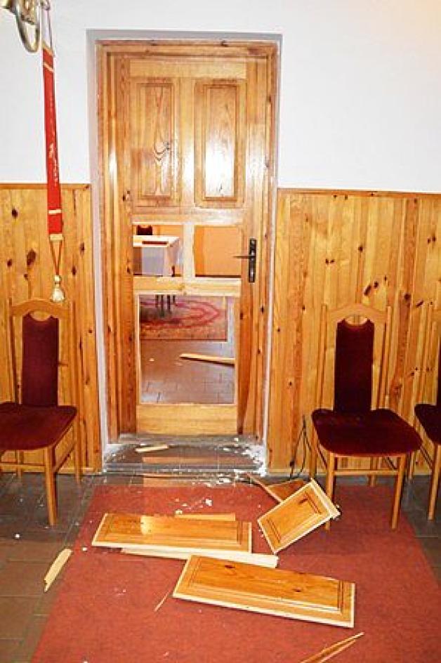 Tomaszów Mazowiecki: Pijany połasił się na mszalne wino